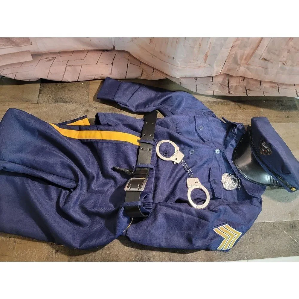 Spirit‎ Halloween youth cop costume police handcuffs